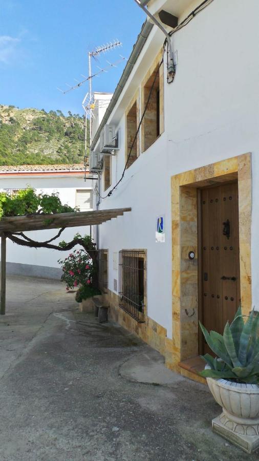 Vivienda Rural Fuente De Los Gusarapos Burunchel Exteriör bild